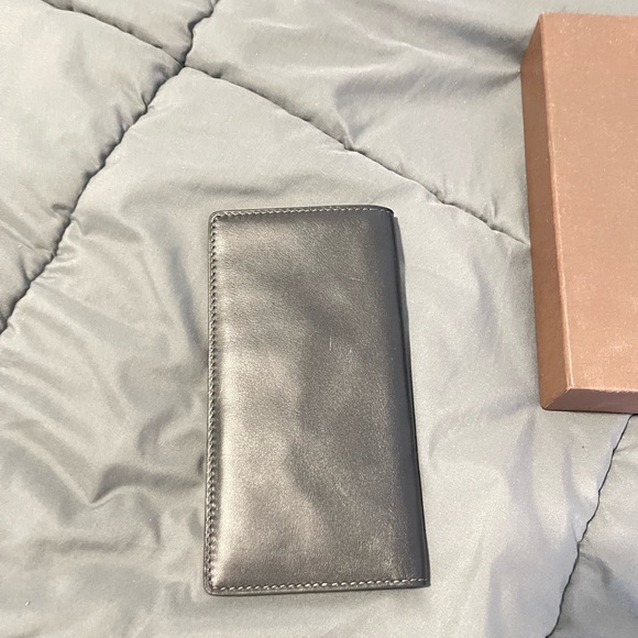 Louis Vuitton Long Wallet - Picture 4 of 5